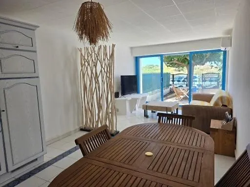 L Esprit Front De Terrasse Climatisation Parking Le Grau-du-Roi